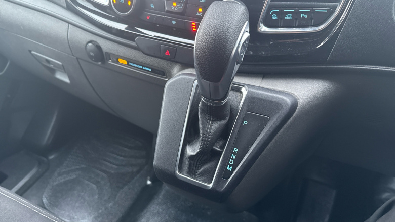 Ford Transit Custom 340 L1 Diesel Fwd 2.0 EcoBlue 170ps Low Roof Limited Van Auto